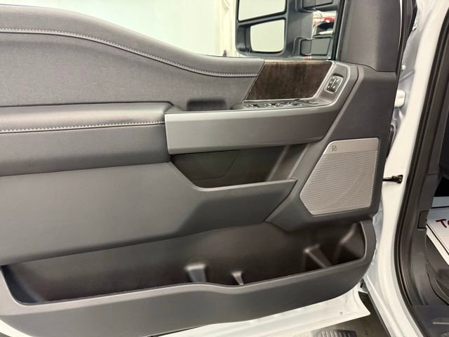 New 2026 Ford F350 4x4 Crew Cab Super Duty image 12