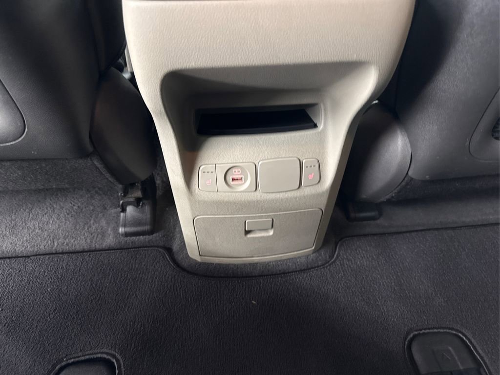 Used 2018 Kia Sedona EX image 35