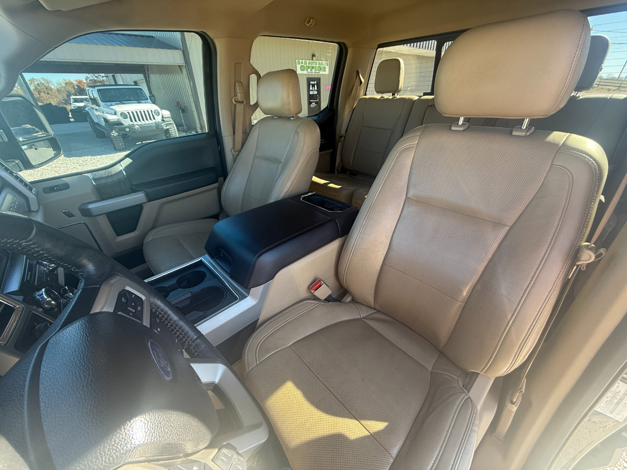 Used 2017 Ford F250 Lariat image 5