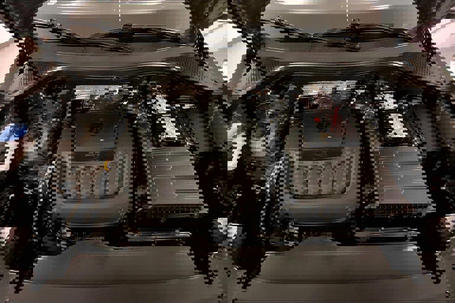 Used 2023 Volkswagen Tiguan SE w/ Panoramic Sunroof Package image 10