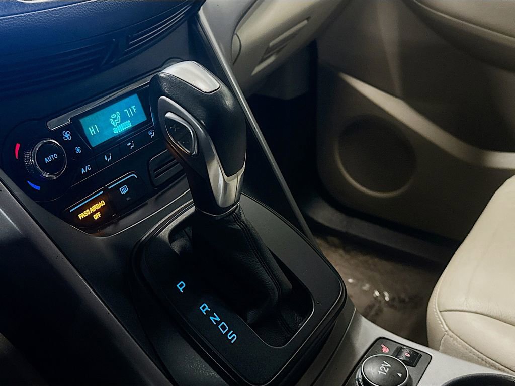 Used 2016 Ford Escape SE w/ SE Leather Comfort Package image 19