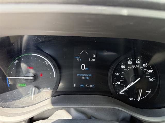 Used 2024 Toyota Sienna XLE image 28