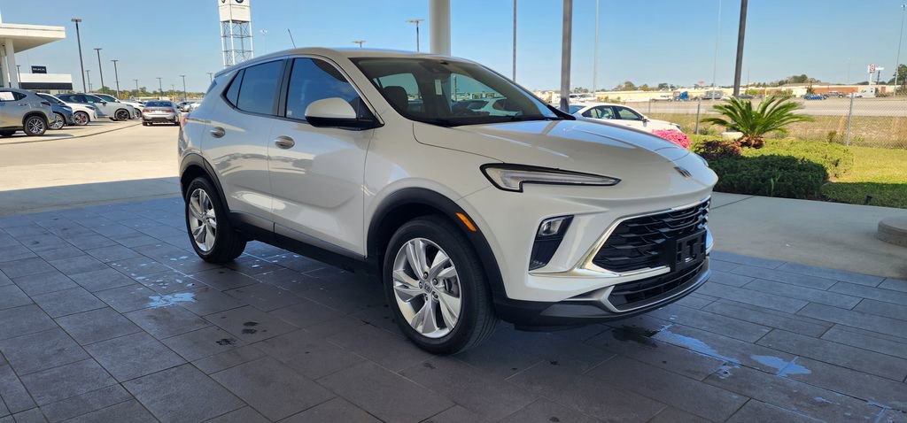 Used 2024 Buick Encore GX Preferred image 4