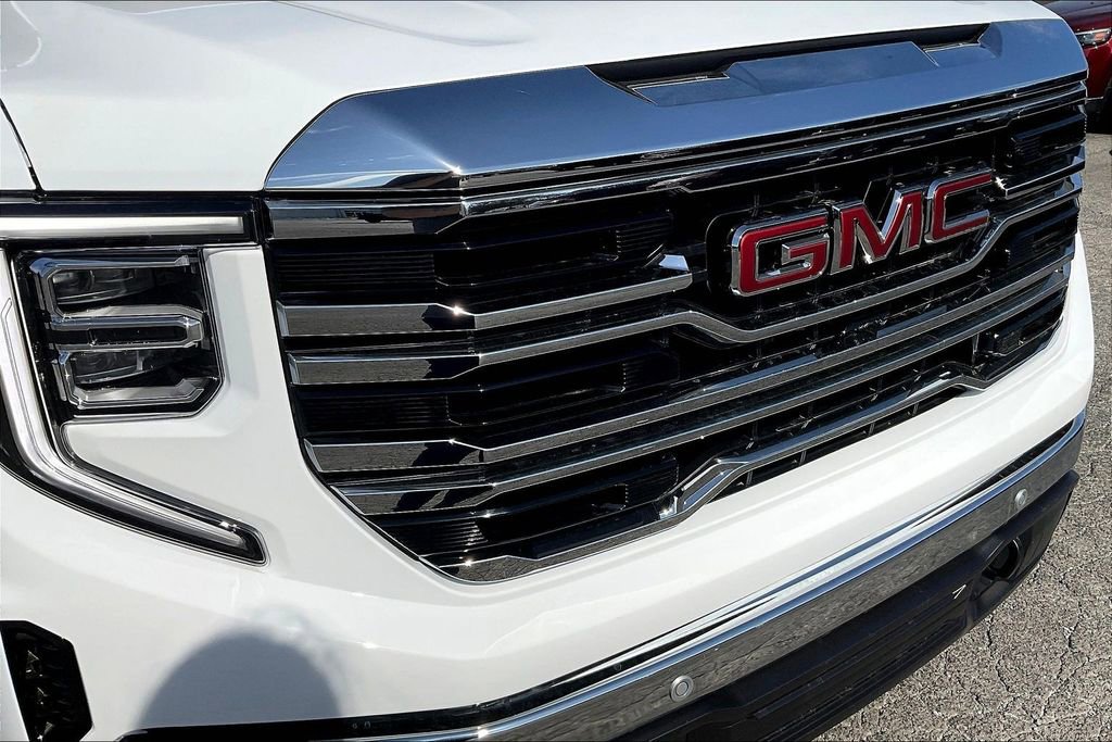 New 2026 GMC Sierra 1500 SLT w/ SLT Premium Package image 16