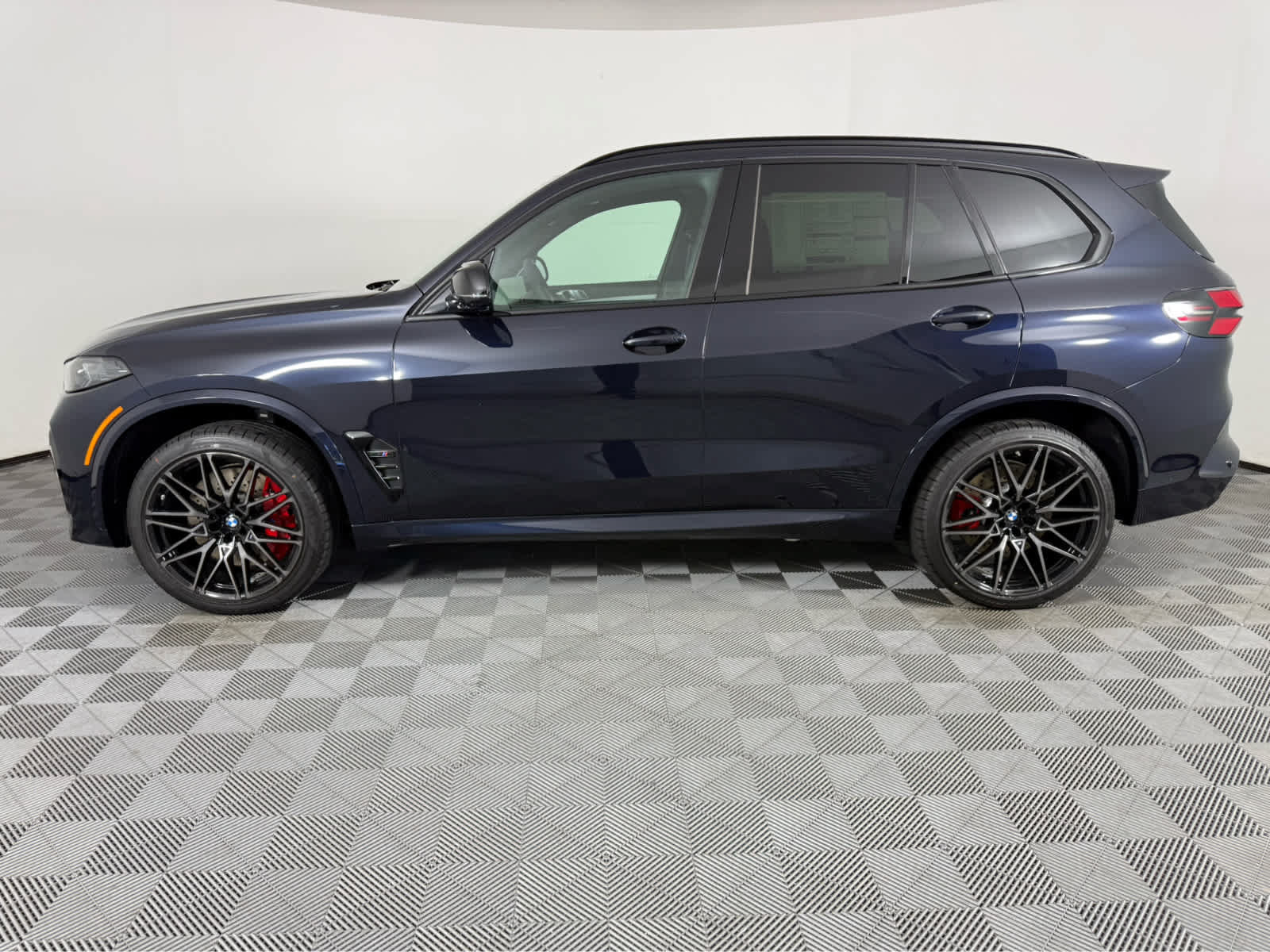 New 2026 BMW X5 M Competition w/ Executive Package AWD/4WD image 6
