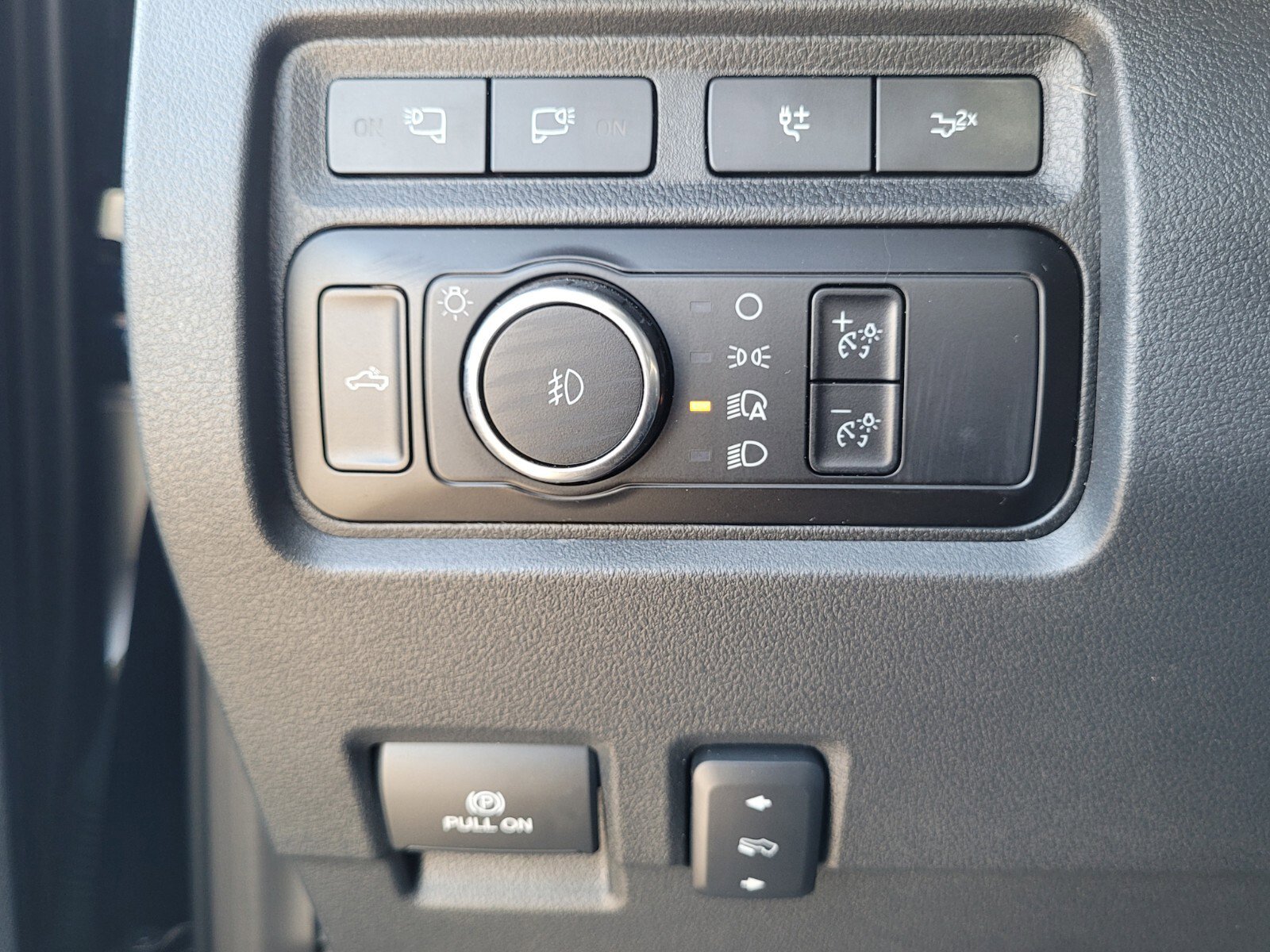 Used 2023 Ford F350 Lariat w/ Lariat Ultimate Package image 23