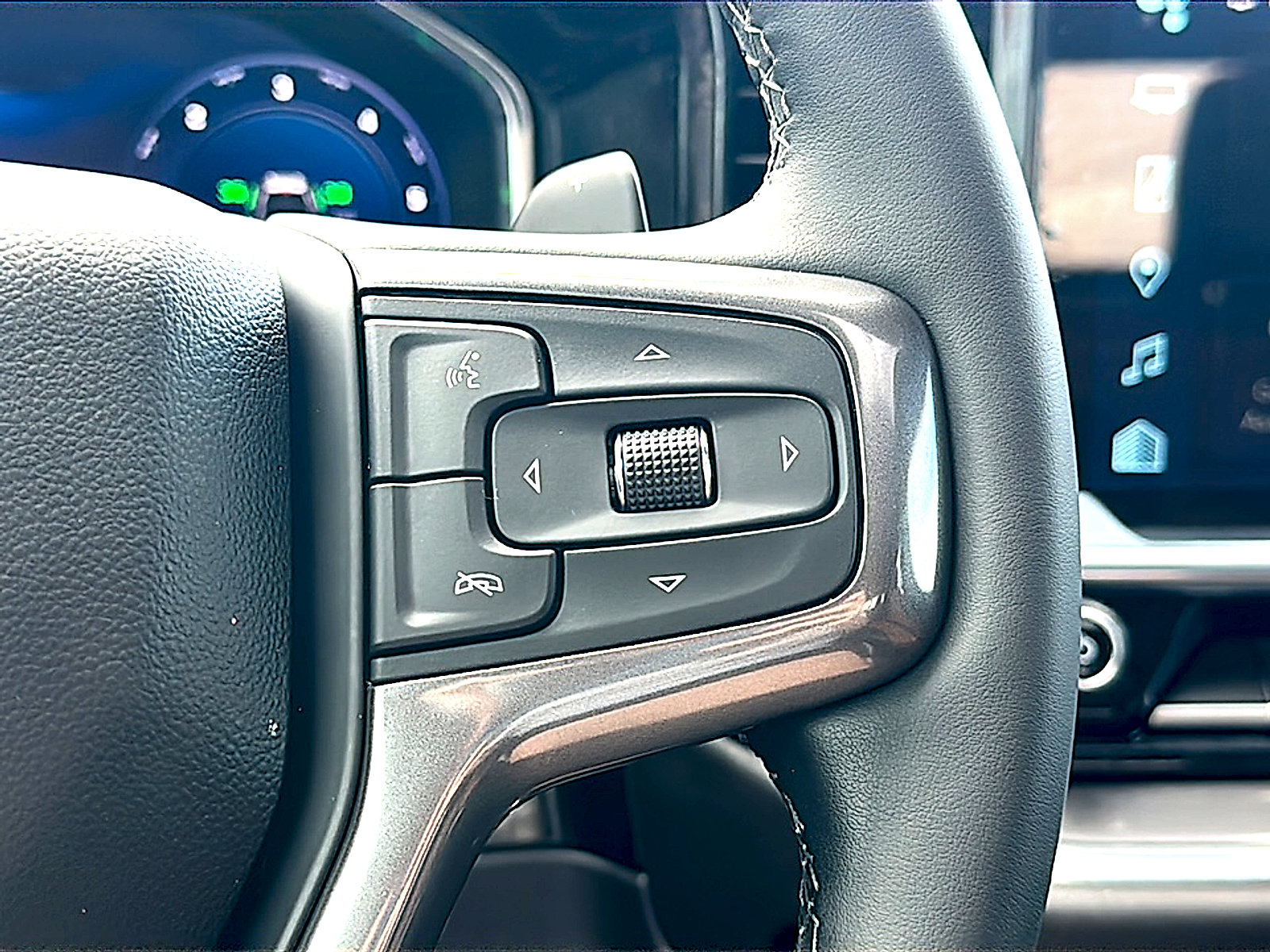 Used 2024 Chevrolet Silverado 1500 High Country w/ High Country Premium Package image 29