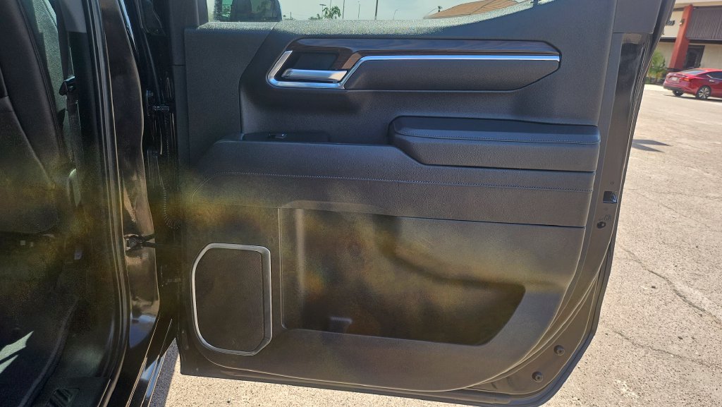 Used 2026 GMC Sierra 1500 SLT AWD/4WD image 19