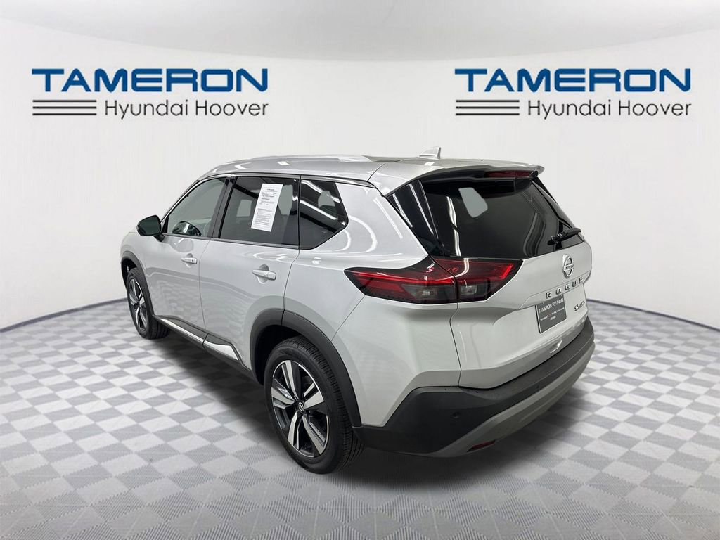 Used 2021 Nissan Rogue SL AWD/4WD image 3