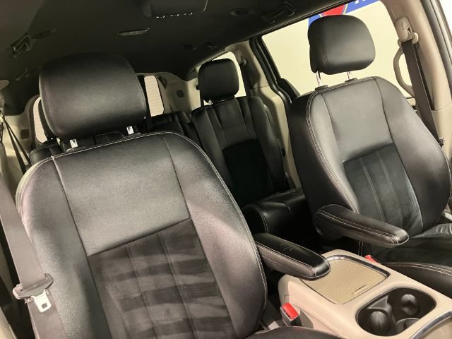 Used 2018 Dodge Grand Caravan SXT FWD image 54