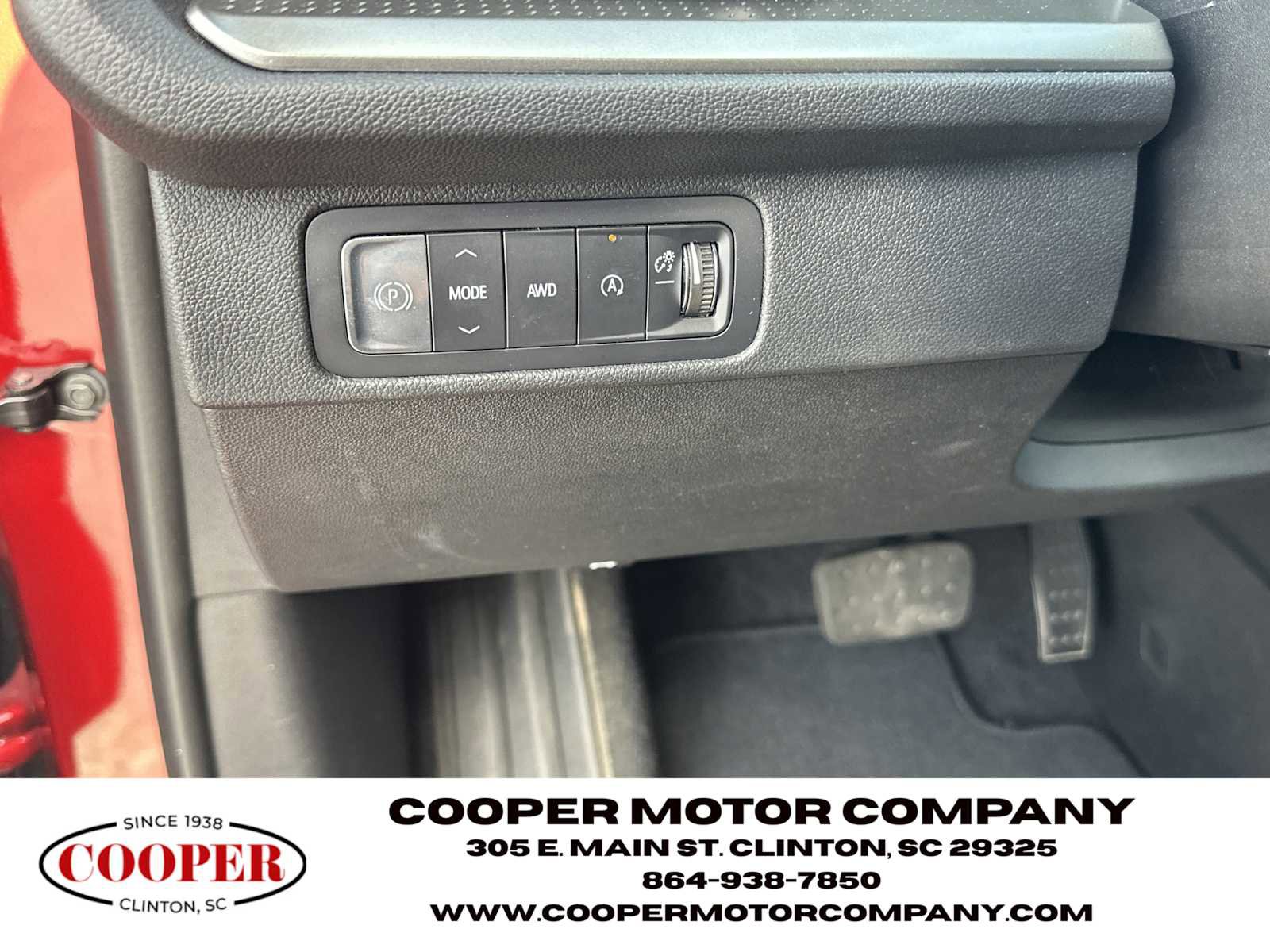 Used 2025 Chevrolet Traverse LT image 27