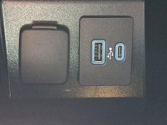 Used 2023 Ford Explorer ST w/ Equipment Group 401A image 25