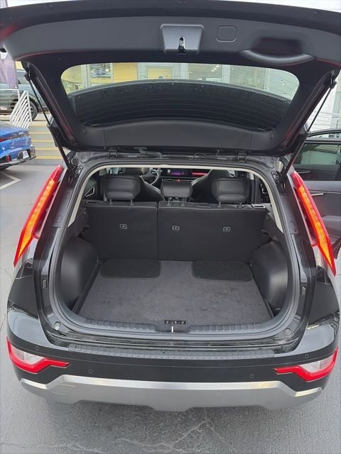 Certified 2025 Kia Niro EX Touring FWD image 9