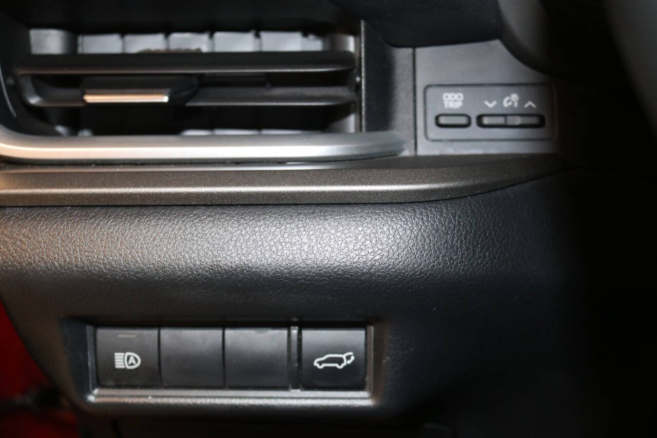 Used 2024 Toyota Grand Highlander AWD image 42