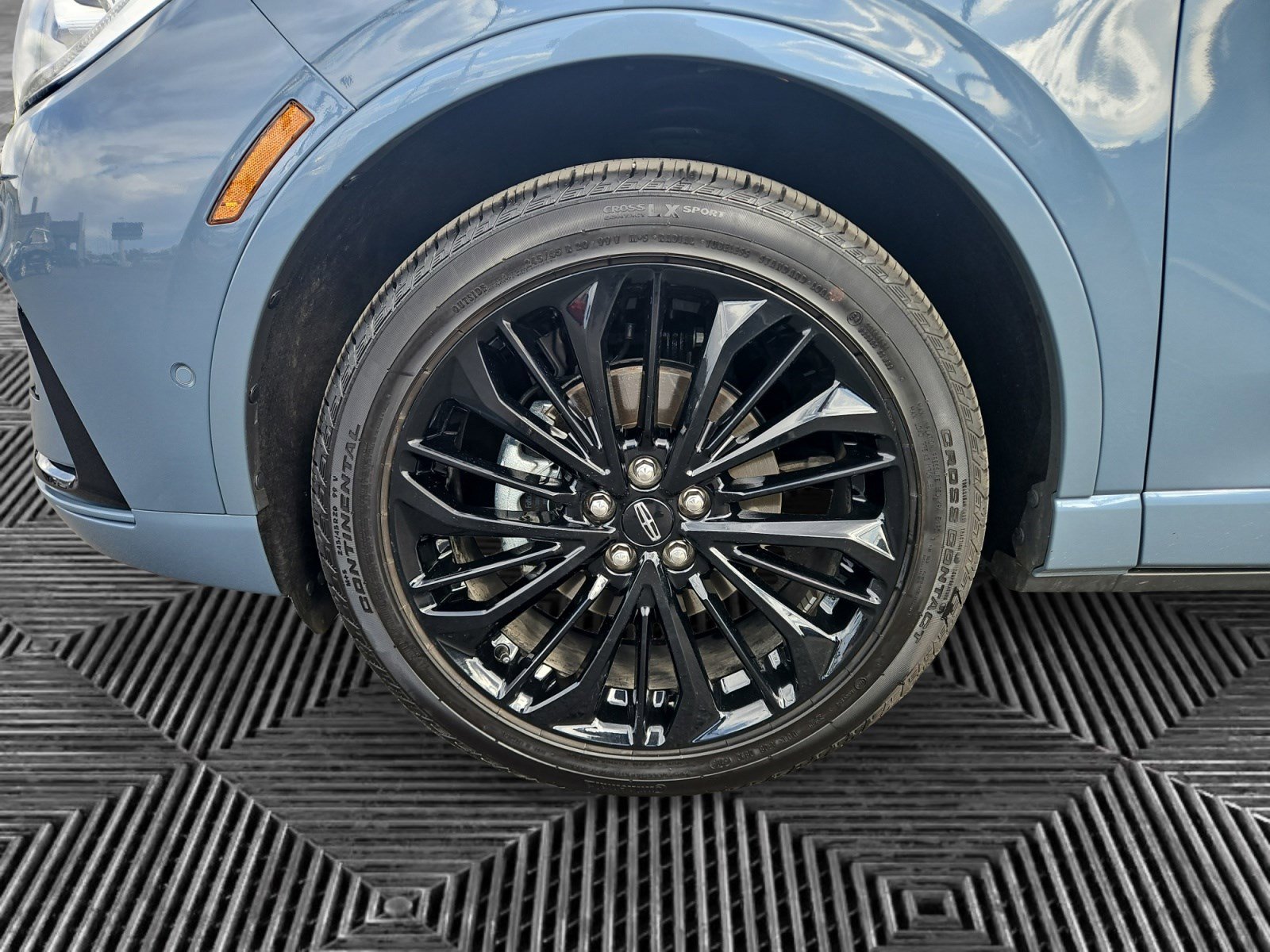 Certified 2024 Lincoln Corsair Reserve w/ Equipment Group 202A AWD/4WD image 14