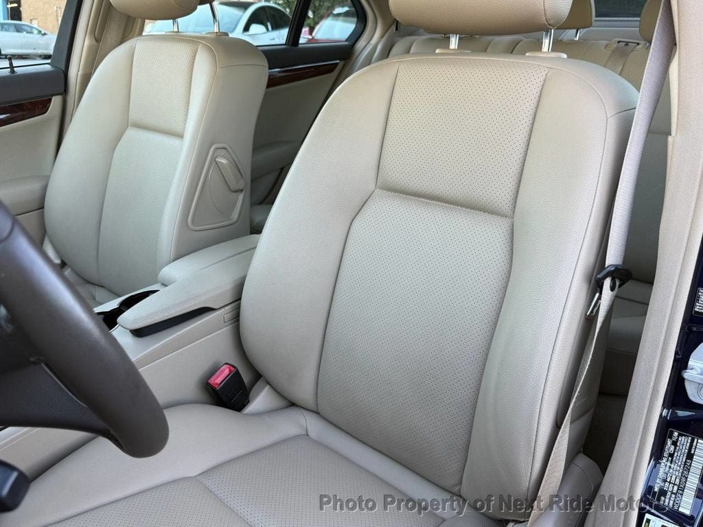 Used 2009 Mercedes-Benz C 300 4MATIC Sedan image 16