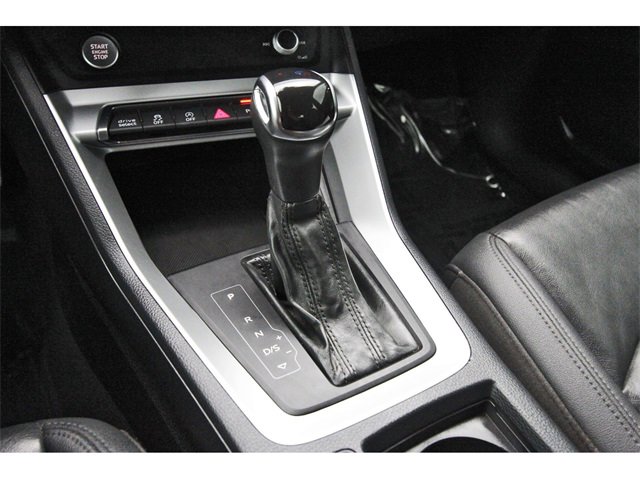 Used 2020 Audi Q3 2.0T Premium w/ Convenience Package image 27