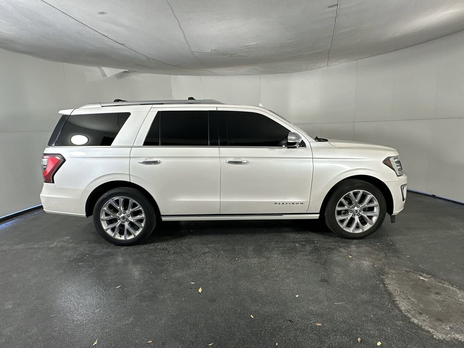 Used 2018 Ford Expedition Platinum image 9