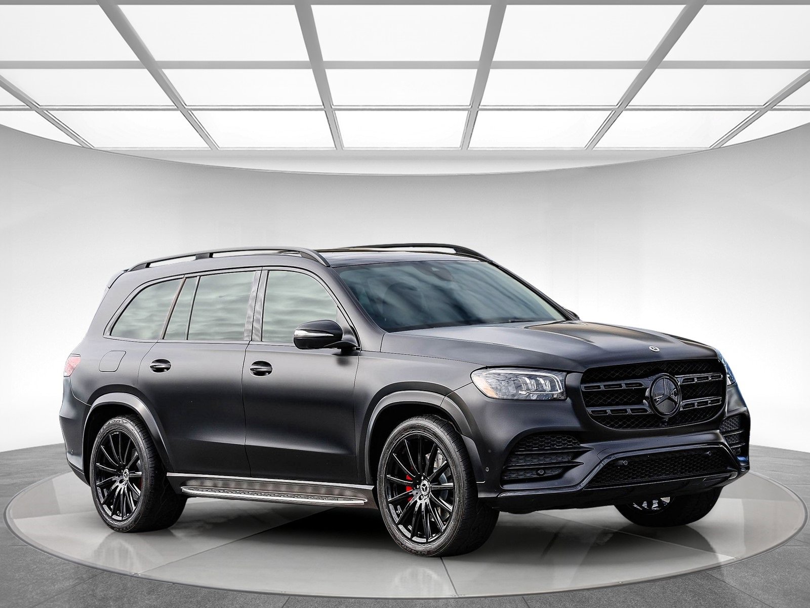 Used 2023 Mercedes-Benz GLS 450 4MATIC w/ AMG Line Exterior image 5