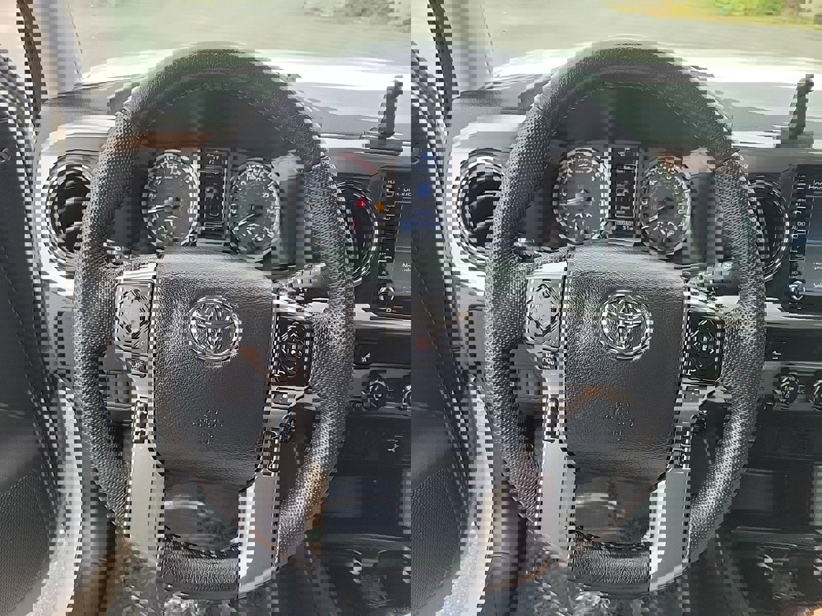 Used 2023 Toyota Tacoma SR image 45