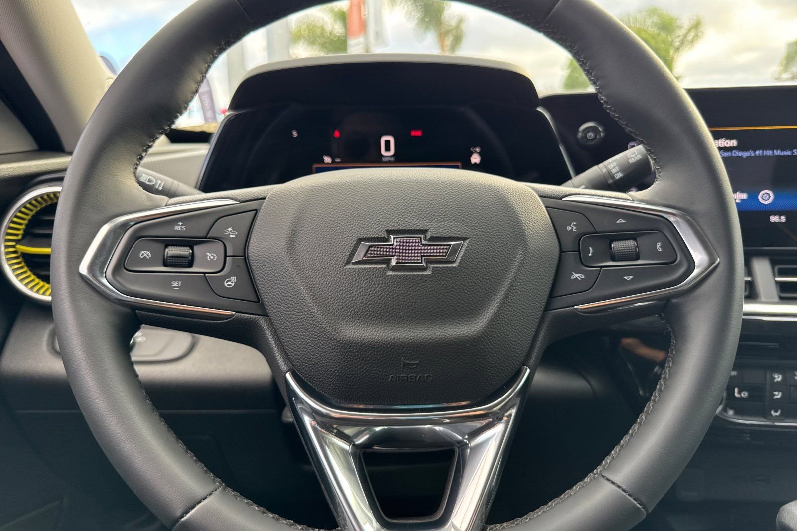 Used 2024 Chevrolet Trax ACTIV w/ Sunroof Package image 22