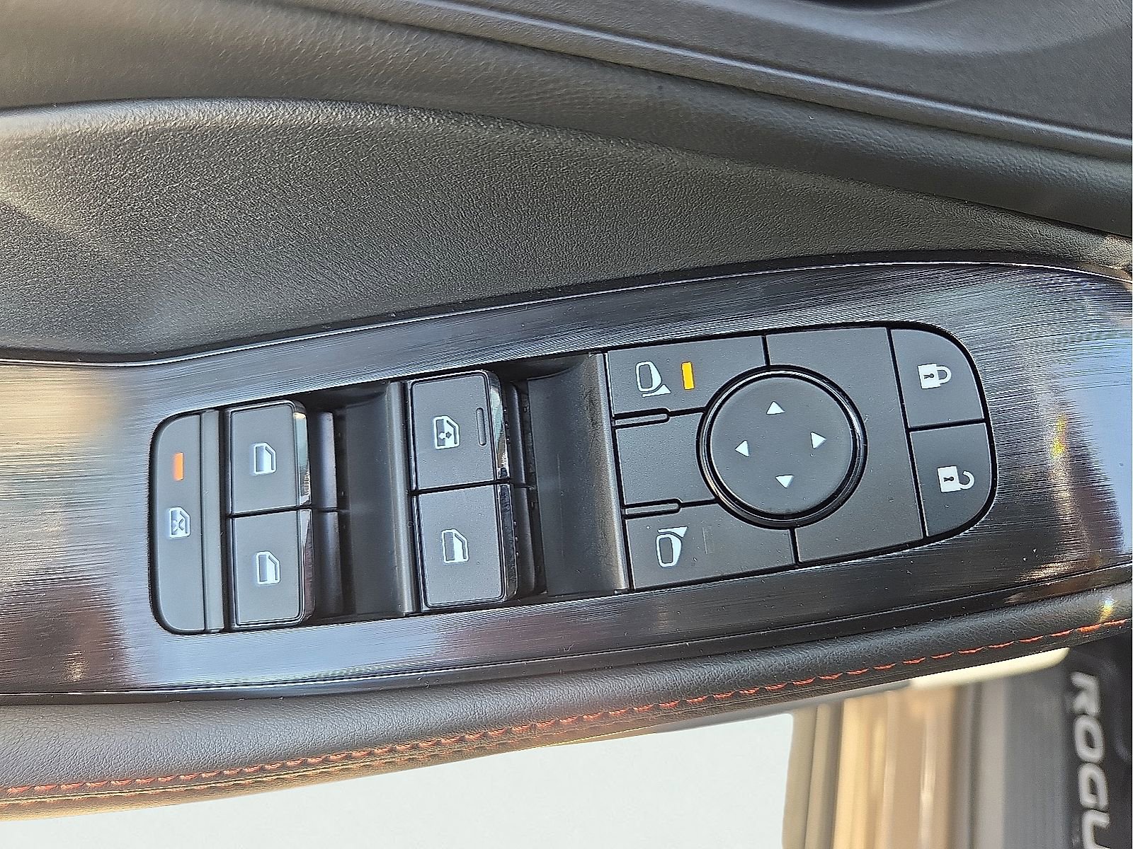 Used 2026 Nissan Rogue SV AWD/4WD image 15