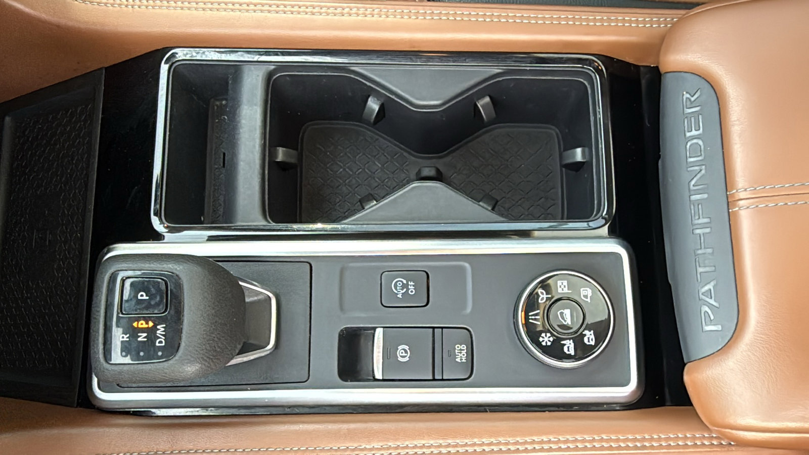 Certified 2023 Nissan Pathfinder Platinum AWD/4WD image 18