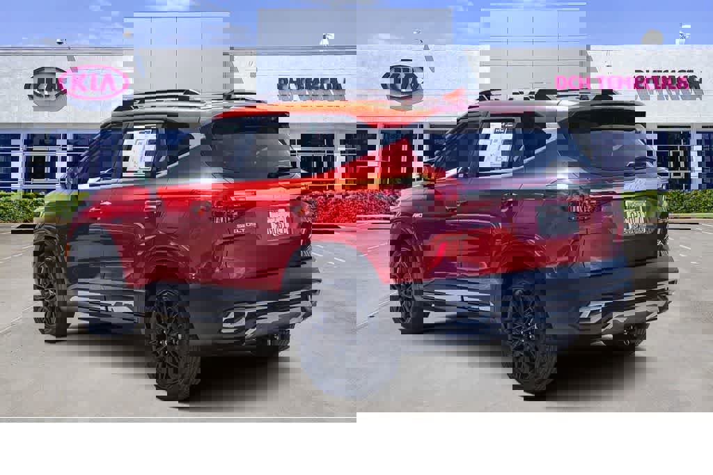 Used 2022 Kia Seltos Nightfall Edition image 4