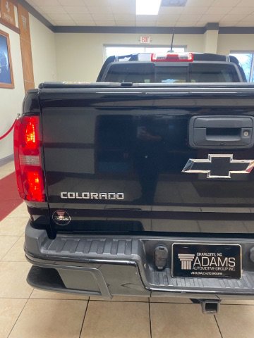 Used 2016 Chevrolet Colorado Z71 w/ Z71 Midnight Edition image 12