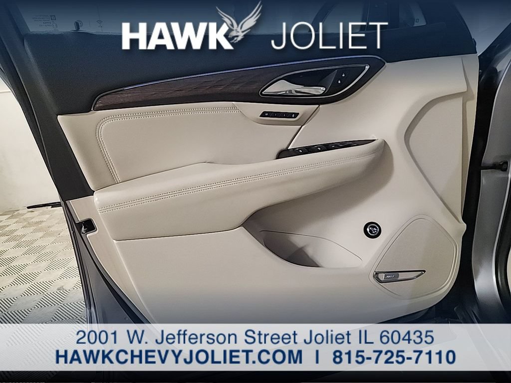 Used 2022 Buick Envision Avenir w/ Technology Package II FWD image 20