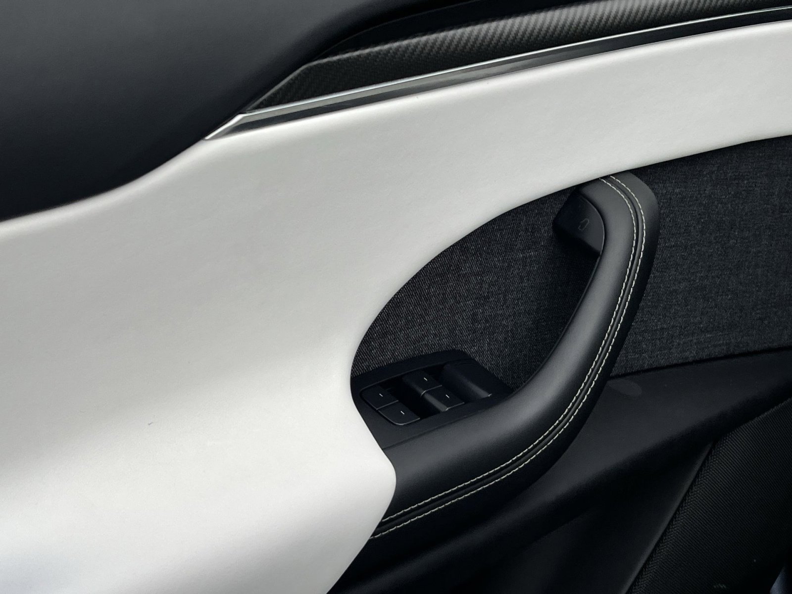 Used 2023 Tesla Model X Plaid image 12