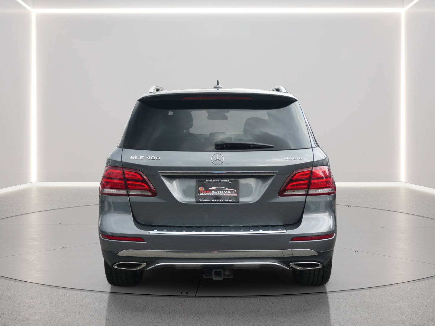 Used 2019 Mercedes-Benz GLE 400 4MATIC w/ Premium 1 Package image 4