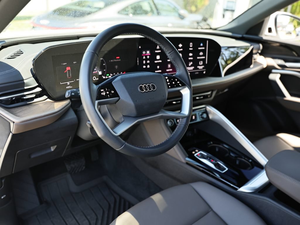 Certified 2025 Audi Q5 Premium w/ Convenience Package AWD/4WD image 18