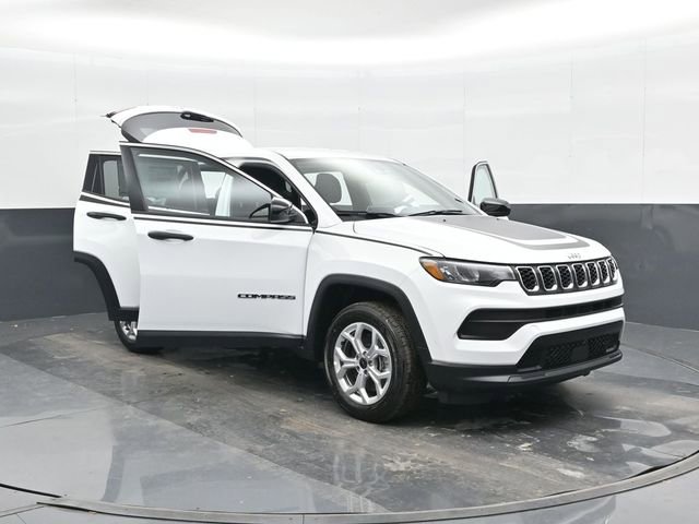 Used 2025 Jeep Compass Sport w/ Mopar Graphics Package AWD/4WD image 45