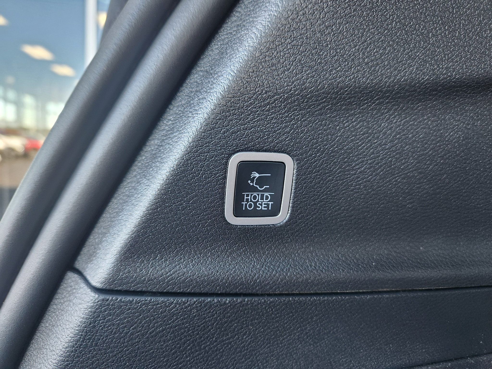 New 2027 Chrysler Pacifica Limited FWD image 47