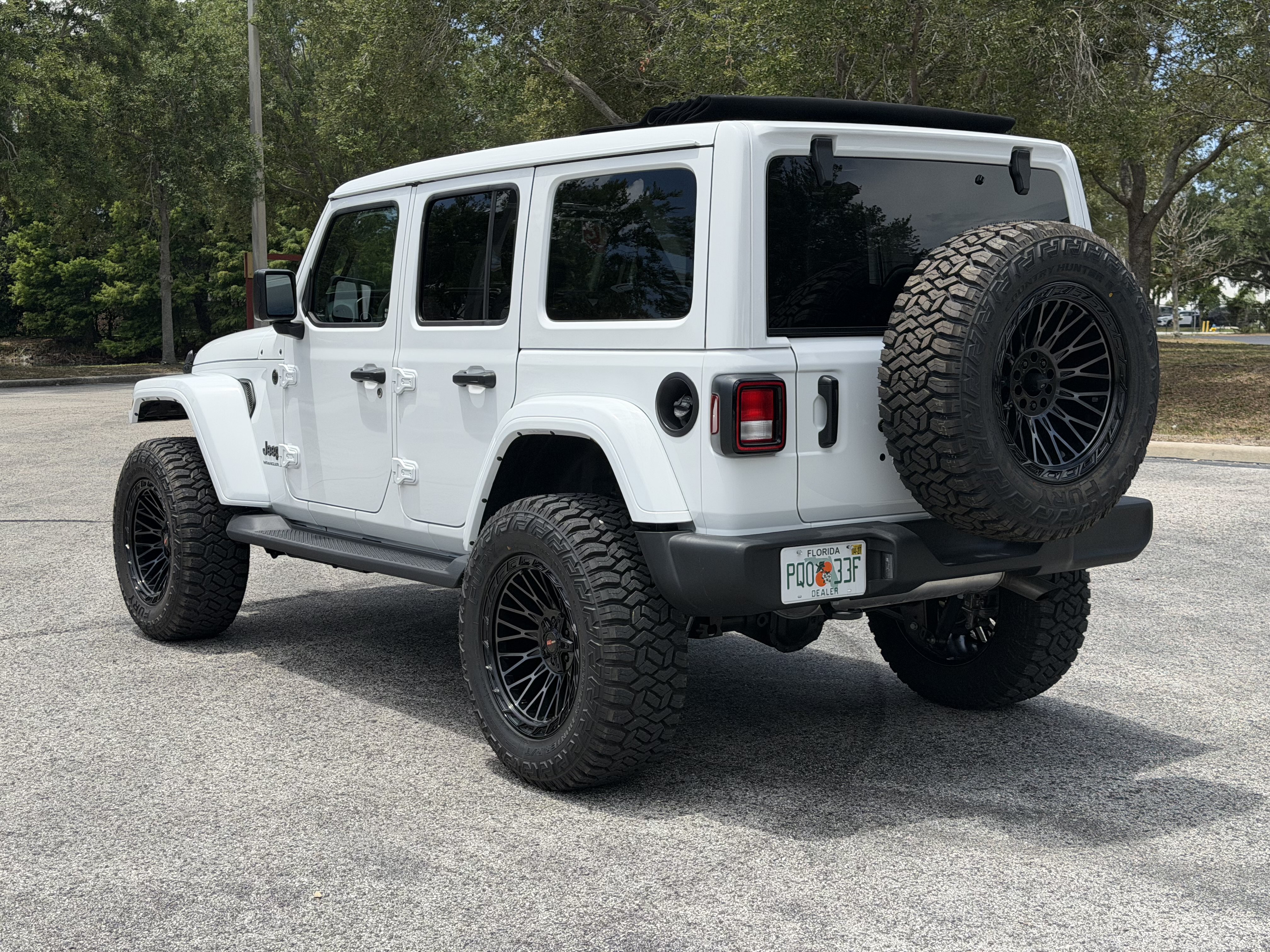 Used 2026 Jeep Wrangler Unlimited Sport AWD/4WD image 8