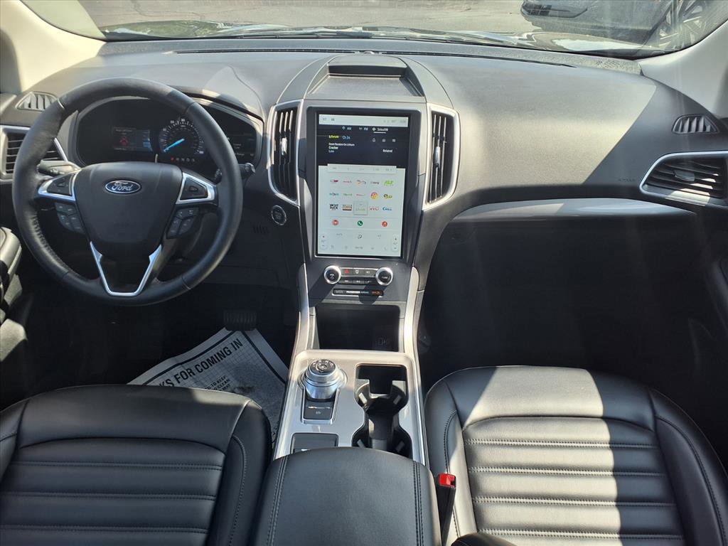 Used 2023 Ford Edge SEL w/ Convenience Package image 9