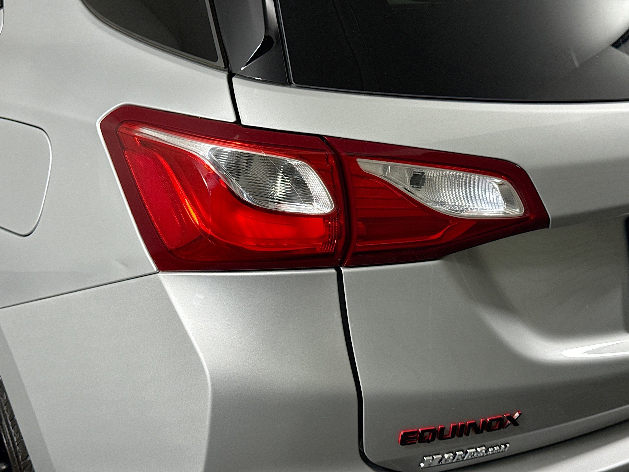 Used 2020 Chevrolet Equinox Premier w/ Premier Redline Edition image 36