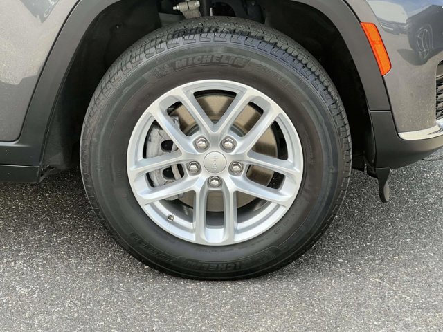 Certified 2023 Jeep Grand Cherokee L Laredo w/ Luxury Tech Group I image 6