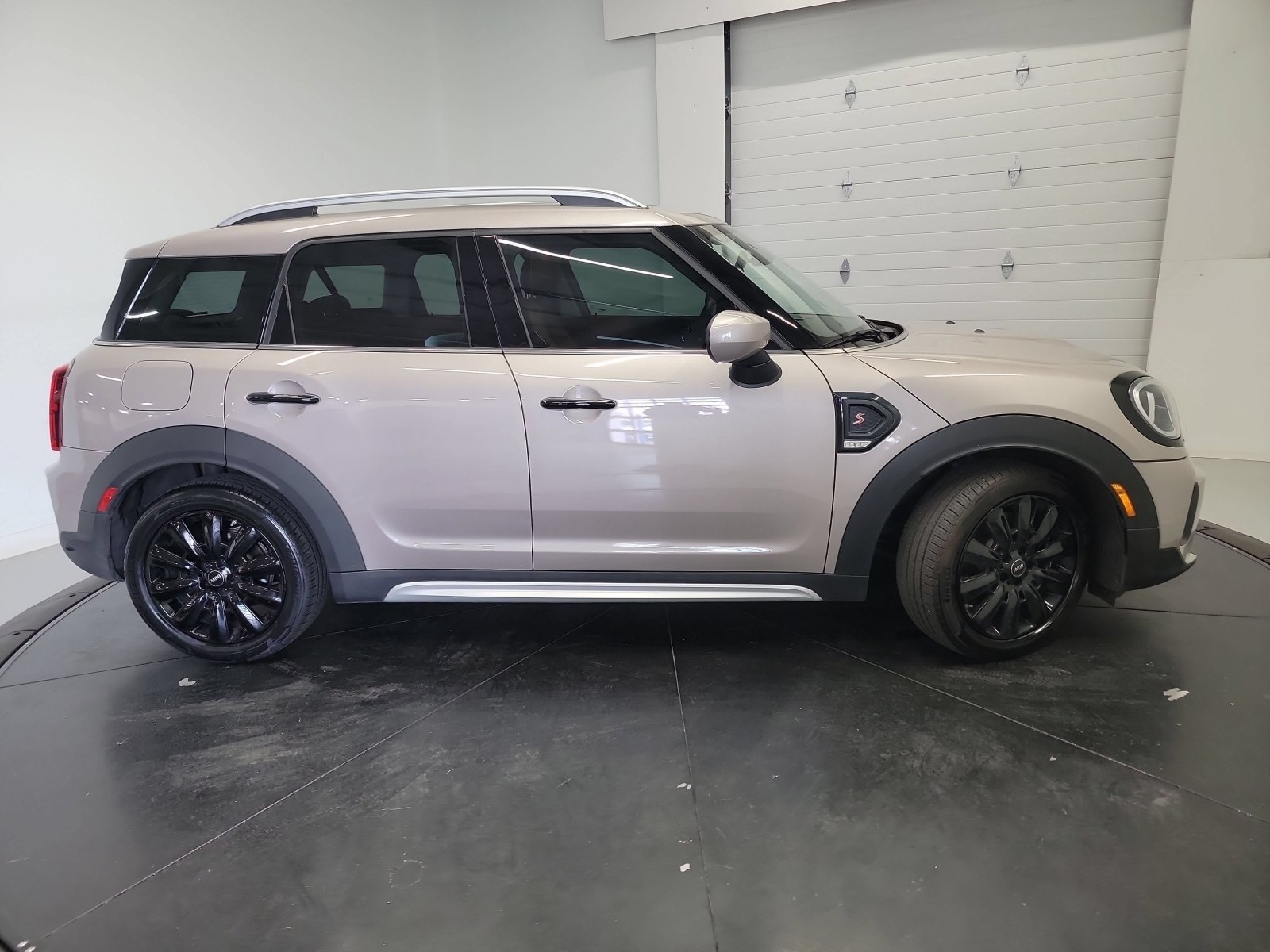 Used 2023 MINI Cooper Countryman S w/ Signature Upholstery Package FWD image 11