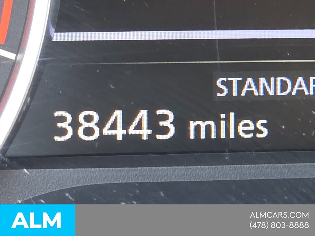 Used 2025 Nissan Rogue SV image 27