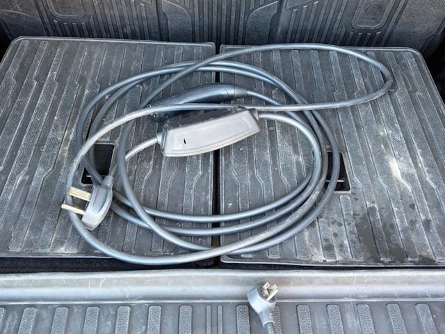 Used 2025 Tesla Model Y Long Range image 25