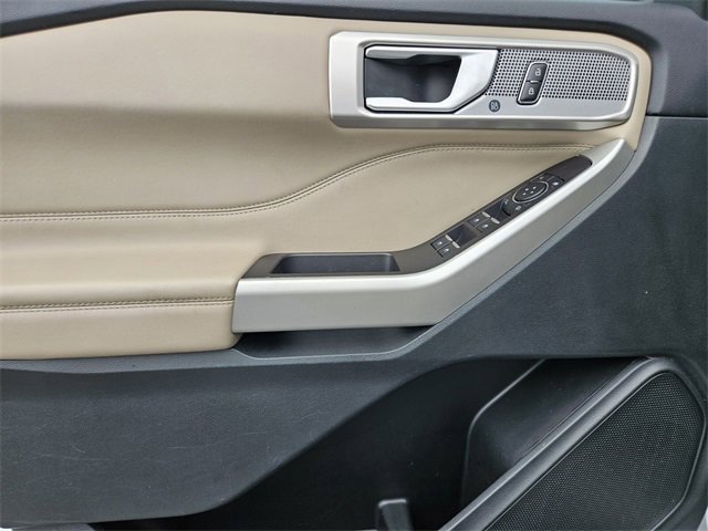 Used 2024 Ford Explorer Limited image 31