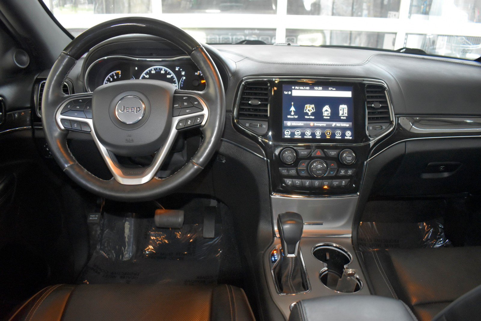 Used 2021 Jeep Grand Cherokee Overland AWD/4WD image 13