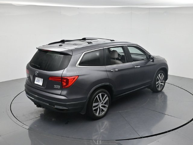 Used 2016 Honda Pilot Touring image 45