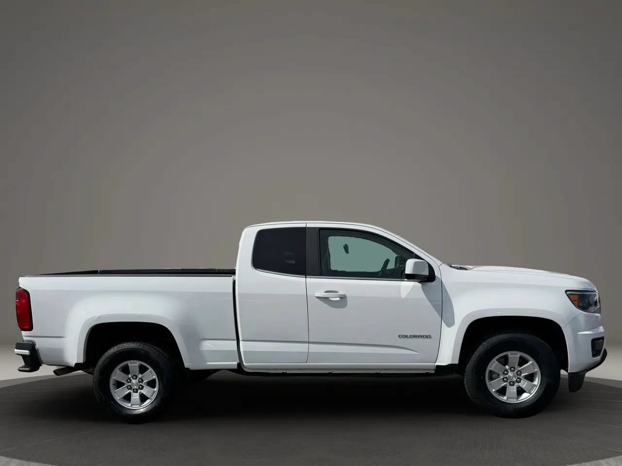 Used 2020 Chevrolet Colorado W/T w/ WT Convenience Package RWD image 7