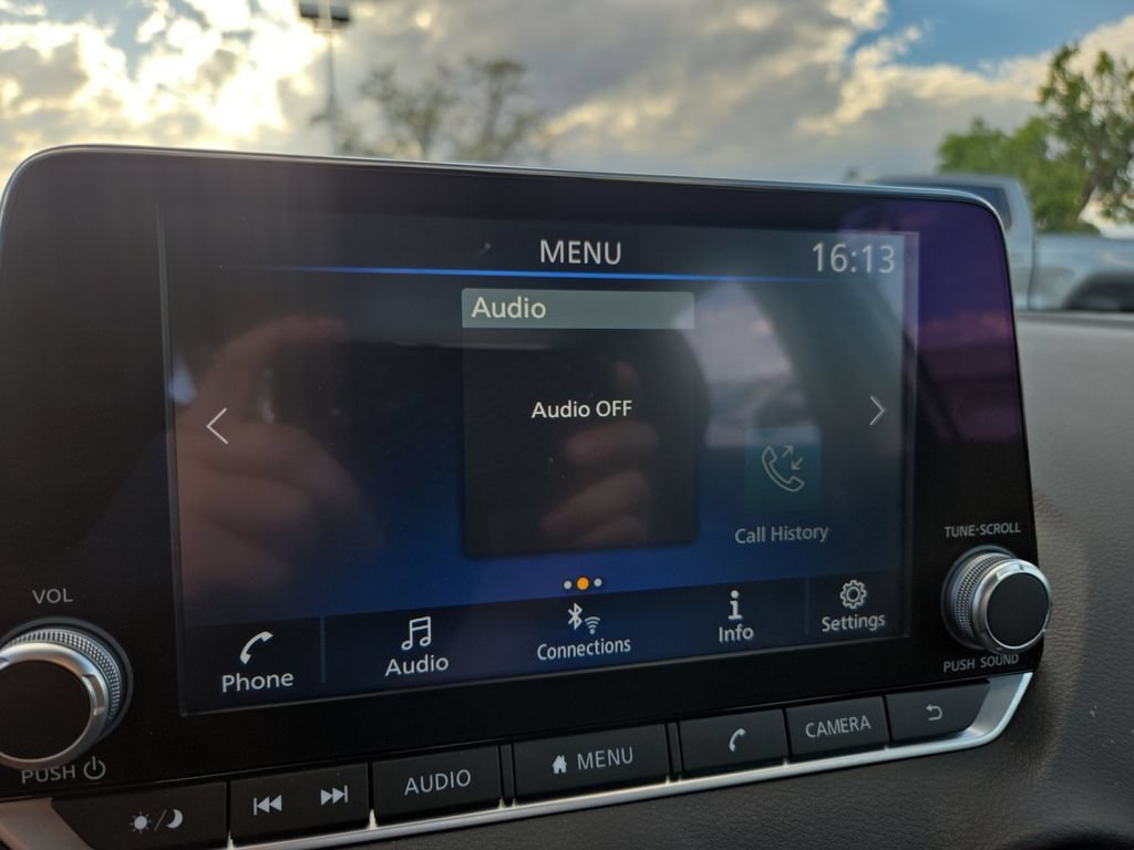 Used 2023 Nissan Sentra SV FWD image 20
