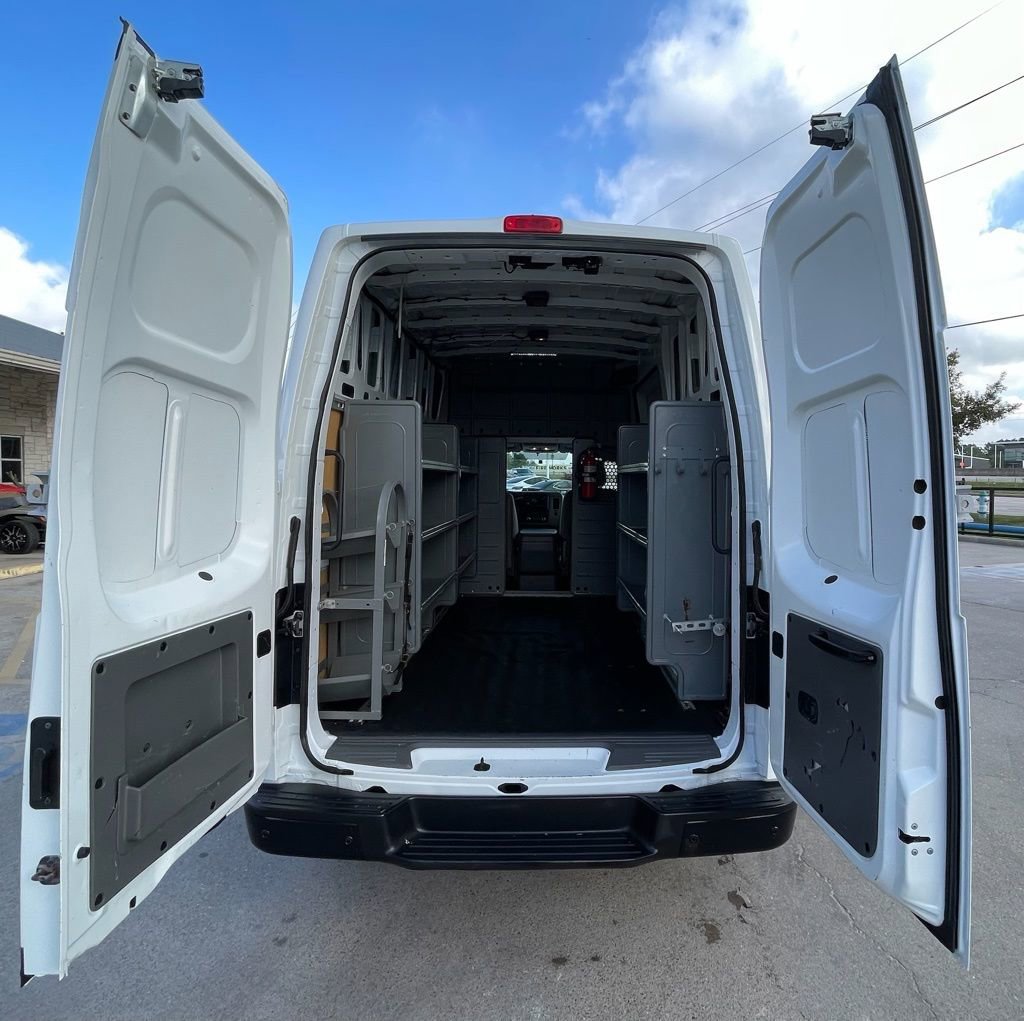 Used 2020 Nissan NV 2500 SV image 11