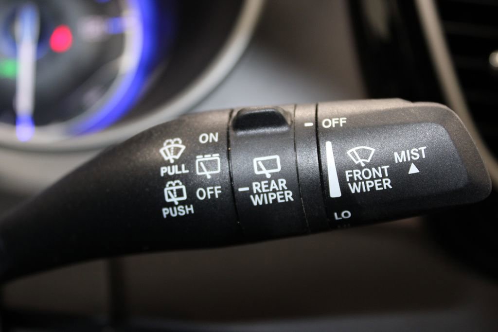 Used 2025 Chrysler Pacifica Select image 26