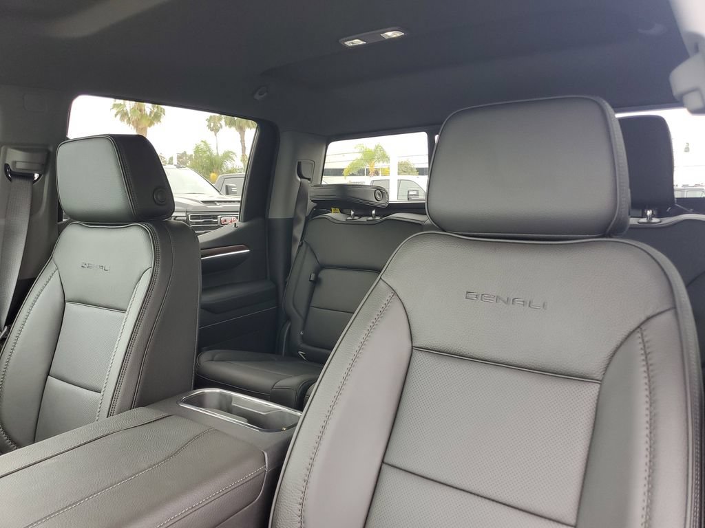 New 2026 GMC Sierra 1500 Denali w/ Technology Package RWD image 7